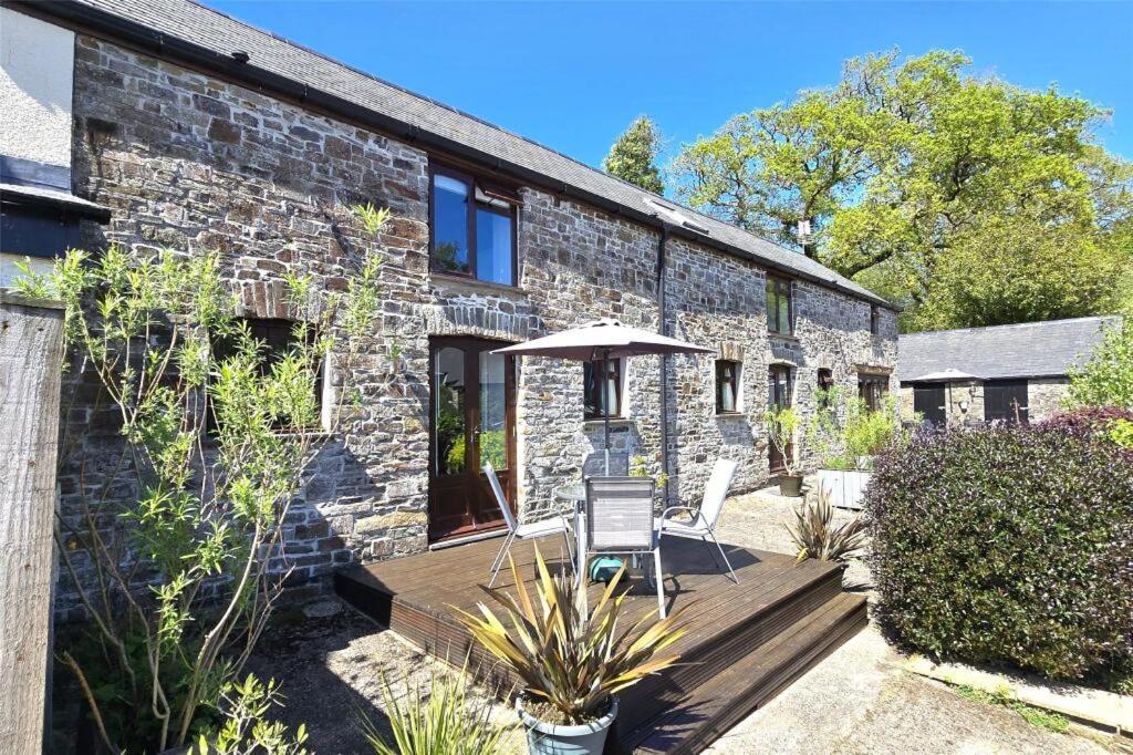 Petrock Holiday Cottages Newton Saint Petrock Екстериор снимка