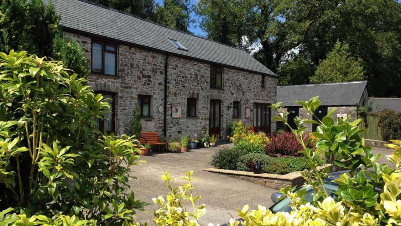Petrock Holiday Cottages Newton Saint Petrock Екстериор снимка